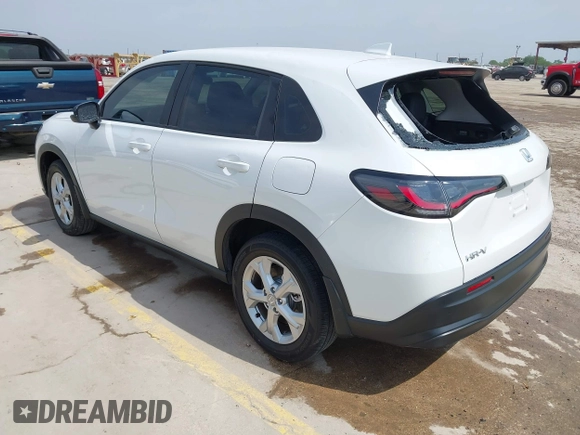 2023 Honda HR-V LX z VIN 3CZRZ1H34PM716838, wystawiony jako IAAI lot #41946033 z przebiegiem 24 958 mil mil oraz . Historia ofert i sprzedaży dostępna na DreamBid. Obrazek 3.