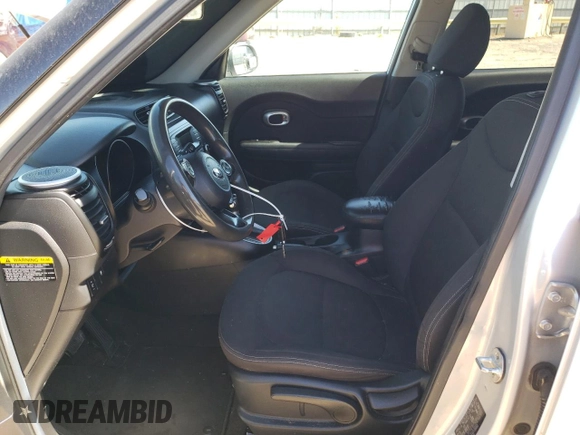 2015 Kia Soul with VIN KNDJN2A20F7768353, listed as a Copart auction lot 49320135 with 135,636 mi miles and Clean Title. Bid and sale history available at DreamBid. Image 7.
