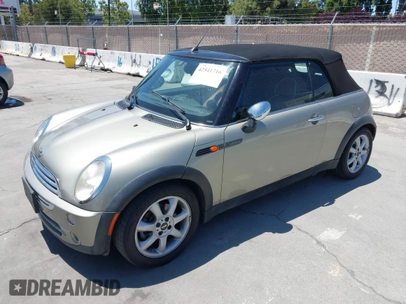 2008 MINI Convertible with VIN WMWRF33588TG19177, listed as a IAAI auction lot 42541716 with 82,273 mi miles and . Bid and sale history available at DreamBid. Image 2.