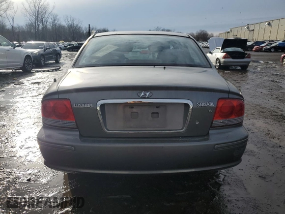 2002 Hyundai Sonata with VIN KMHWF25H52A617339, listed as a Copart auction lot 46359015 with 135,828 mi miles and Salvage Title. Bid and sale history available at carsss.com. Image 6.