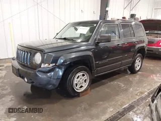 2015 Jeep Patriot Altitude with VIN 1C4NJRBBXFD102560, listed as a IAAI auction lot 42260925 with 183,056 mi miles and . Bid and sale history available at DreamBid. Image 2.