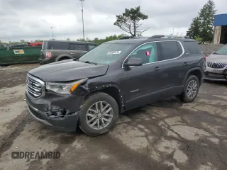 2019 GMC Acadia SLE z VIN 1GKKNLLS7KZ112287, wystawiony jako Copart lot #56989475 z przebiegiem 110 090 mil mil oraz Czysty tytuł • Clean title. Historia ofert i sprzedaży dostępna na DreamBid. Obrazek 1.