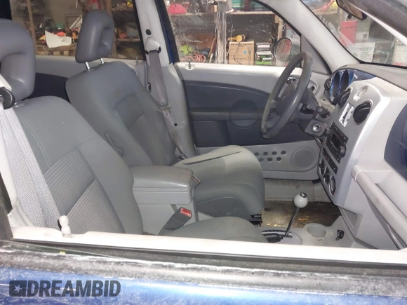 2009 Chrysler PT Cruiser Touring with VIN 3A8FY58969T589888, listed as a IAAI auction lot 41312791 with 133,184 mi miles. Bid and sale history available at carsss.com. Image 5.
