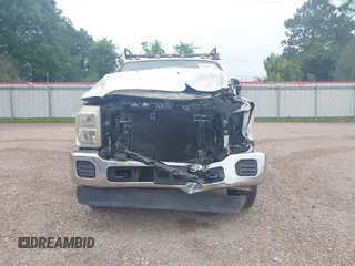 2015 Ford F-250 XL с VIN 1FD7X2B6XFEB07605, выставлен на аукционе IAAI как лот 42160604 с пробегом Не указан миль и . История ставок и продаж доступна на DreamBid. Изображение 12.