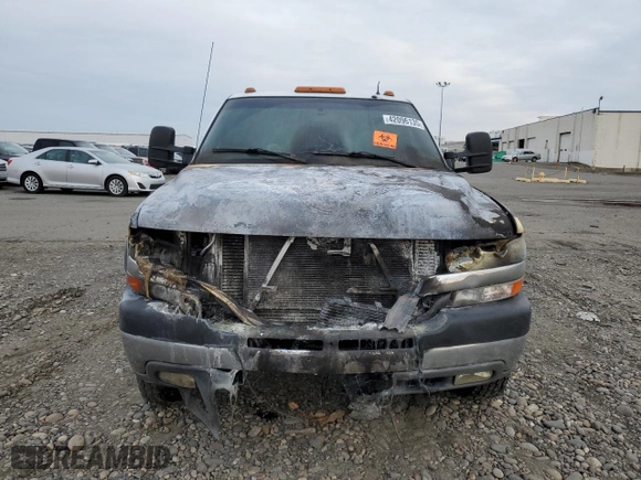 2001 Chevrolet Silverado 3500 LT with VIN 1GCJK331X1F171082, listed as a Copart auction lot 42096135 with 0 mi miles and Salvage Title. Bid and sale history available at carsss.com. Image 5.