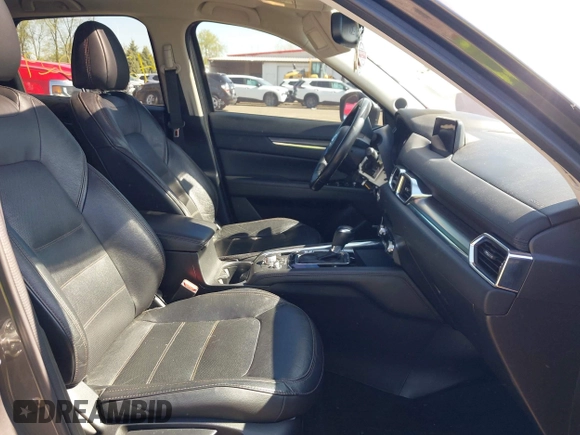 2017 Mazda CX-5 Grand Touring with VIN JM3KFBDLXH0225634, listed as a IAAI auction lot 42092029 with 86,373 mi miles and . Bid and sale history available at carsss.com. Image 5.