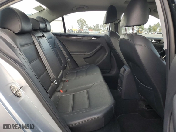 2016 Volkswagen Jetta Sedan 1.8T SEL with VIN 3VWL17AJ1GM257859, listed as a Copart auction lot 51848295 with 131,905 mi miles and Clean Title. Bid and sale history available at carsss.com. Image 10.