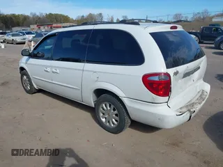 2003 Chrysler Town & Country LX with VIN 2C4GP44L33R117314, listed as a IAAI auction lot 41674437 with Not Provided miles and . Bid and sale history available at DreamBid. Image 3.
