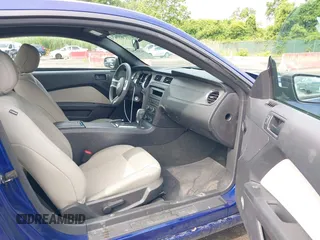 2014 Ford Mustang V6 with VIN 1ZVBP8AM9E5273871, listed as a IAAI auction lot 42457947 with 129,175 mi miles and . Bid and sale history available at DreamBid. Image 5.