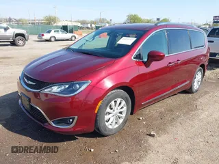 2018 Chrysler Pacifica Touring L Plus с VIN 2C4RC1EG1JR276513, выставлен на аукционе IAAI как лот 41973747 с пробегом 89 888 миль миль и . История ставок и продаж доступна на DreamBid. Изображение 2.