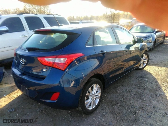 2015 Hyundai Elantra GT with VIN KMHD35LH1FU240579, listed as a IAAI auction lot 41872891 with 100,422 mi miles. Bid and sale history available at carsss.com. Image 4.