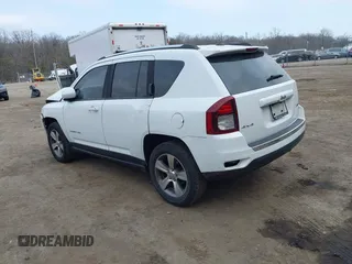 2016 Jeep Compass Latitude with VIN 1C4NJDEBXGD737018, listed as a IAAI auction lot 41800071 with 158,006 mi miles. Bid and sale history available at carsss.com. Image 3.