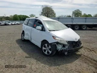 2012 Toyota Sienna LE AAS с VIN 5TDKK3DC1CS269618, выставлен на аукционе Copart как лот 49789095 с пробегом Не указан миль и Списание • Salvage title. История ставок и продаж доступна на DreamBid. Изображение 12.