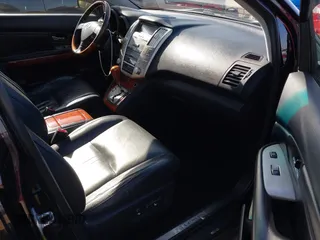 2004 Lexus RX 330 with VIN JTJHA31U540008939, listed as a IAAI auction lot 42280520 with 399,738 mi miles and . Bid and sale history available at DreamBid. Image 5.