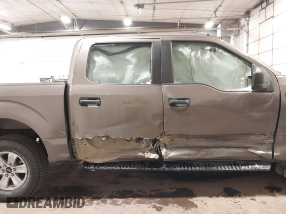 2020 Ford F-150 XL with VIN 1FTEW1E56LKF03197, listed as a IAAI auction lot 41711865 with 67,679 mi miles. Bid and sale history available at carsss.com. Image 13.