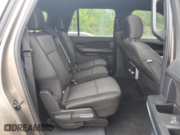 2019 Ford Expedition Max XLT with VIN 1FMJK1JT5KEA59396, listed as a Copart auction lot 61292165 with 121,800 mi miles and Clean title. Bid and sale history available at DreamBid. Image 11.