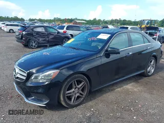 2014 Mercedes-Benz E 350 Sport z VIN WDDHF5KB1EB062800, wystawiony jako IAAI lot #42469544 z przebiegiem 141 698 mil mil oraz . Historia ofert i sprzedaży dostępna na DreamBid. Obrazek 2.