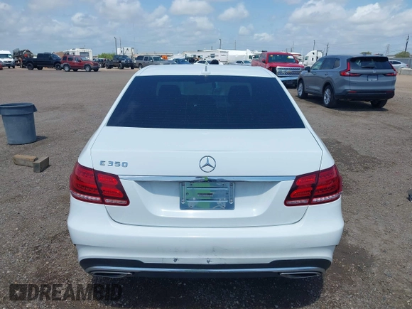 2014 Mercedes-Benz E 350 Sport с VIN WDDHF5KB8EA976807, выставлен на аукционе IAAI как лот 42315607 с пробегом 114 992 миль миль и . История ставок и продаж доступна на DreamBid. Изображение 17.