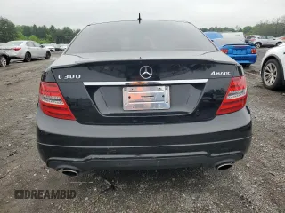 2013 Mercedes-Benz C 300 Sport z VIN WDDGF8AB4DR279598, wystawiony jako Copart lot #56685705 z przebiegiem 103 830 mil mil oraz Szkoda całkowita • Salvage title. Historia ofert i sprzedaży dostępna na DreamBid. Obrazek 6.