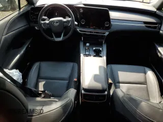 2023 Lexus RX 350 с VIN JTJCHMAA5P2002732, выставлен на аукционе Copart как лот 59015435 с пробегом 44 603 миль миль и Списание • Salvage title. История ставок и продаж доступна на DreamBid. Изображение 8.