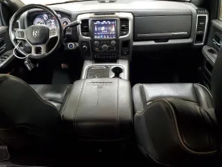 2018 Ram 2500 Limited z VIN 3C6UR5GL9JG213344, wystawiony jako Copart lot #42296735 z przebiegiem 91 813 mil mil oraz Szkoda całkowita • Salvage title. Historia ofert i sprzedaży dostępna na DreamBid. Obrazek 8.