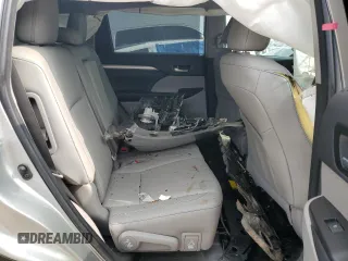 2018 Toyota Highlander SE with VIN 5TDKZRFH9JS280273, listed as a Copart auction lot 51214975 with Not provided miles and Salvage title. Bid and sale history available at DreamBid. Image 11.