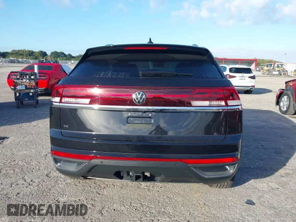 2025 Volkswagen Atlas SE z VIN 1V2JE2CA7SC201481, wystawiony jako IAAI lot #41246452 z przebiegiem 2 466 mil mil oraz . Historia ofert i sprzedaży dostępna na DreamBid. Obrazek 16.