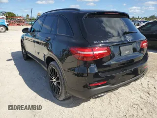 2019 Mercedes-Benz GLC with VIN WDC0G4JB5KV183673, listed as a Copart auction lot 71977992 with 61,125 mi miles. Bid and sale history available at carsss.com. Image 2.