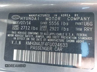 2015 Hyundai Genesis 5.0L with VIN KMHGN4JF4FU024633, listed as a IAAI auction lot 42187544 with 185,178 mi miles. Bid and sale history available at carsss.com. Image 9.
