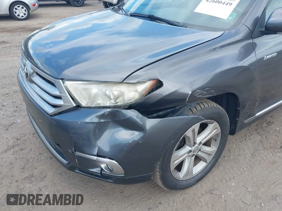2012 Toyota Highlander Limited with VIN 5TDDK3EH7CS159806, listed as a IAAI auction lot 42600449 with 130,961 mi miles and . Bid and sale history available at DreamBid. Image 6.