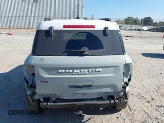 2023 Ford Bronco Sport Heritage z VIN 3FMCR9G61PRD08589, wystawiony jako IAAI lot #40706185 z przebiegiem 150 000 mil mil oraz . Historia ofert i sprzedaży dostępna na DreamBid. Obrazek 17.
