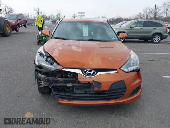 2013 Hyundai Veloster w/Black Int с VIN KMHTC6AD0DU122635, выставлен на аукционе IAAI как лот 41768900 с пробегом 110 358 миль миль и . История ставок и продаж доступна на DreamBid. Изображение 12.