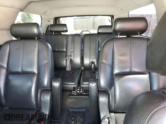 2007 Chevrolet Suburban LT z VIN 1GNFC16J17J183881, wystawiony jako Copart lot #63805785 z przebiegiem 157 331 mil mil oraz Szkoda całkowita • Salvage title. Historia ofert i sprzedaży dostępna na DreamBid. Obrazek 10.