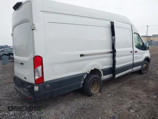 2018 Ford Transit with VIN 1FTBF4XM0JKA33058, listed as a IAAI auction lot 42466767 with 172,858 mi miles and . Bid and sale history available at DreamBid. Image 4.