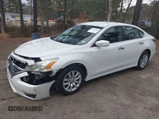 2014 Nissan Altima 2.5 S with VIN 1N4AL3AP2EN335771, listed as a IAAI auction lot 41202964 with 164,995 mi miles. Bid and sale history available at carsss.com. Image 17.