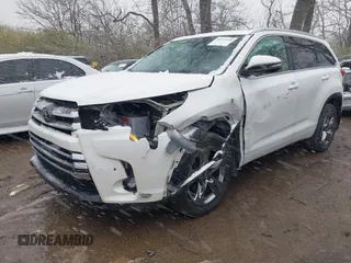 2018 Toyota Highlander Limited with VIN 5TDDZRFH6JS851503, listed as a IAAI auction lot 40911739 with 147,982 mi miles and . Bid and sale history available at DreamBid. Image 6.