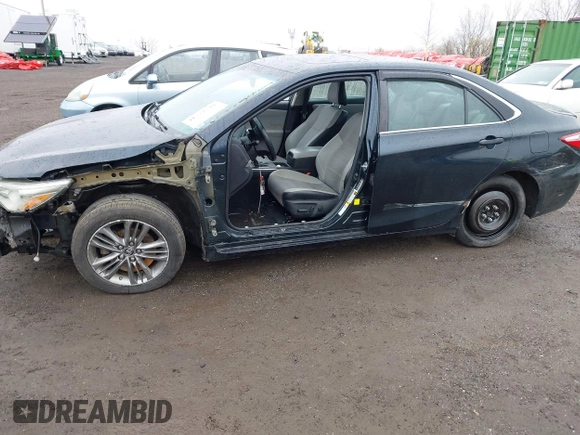 2015 Toyota Camry XLE with VIN 4T1BF1FK1FU087653, listed as a IAAI auction lot 41942940 with 180,274 mi miles. Bid and sale history available at carsss.com. Image 6.