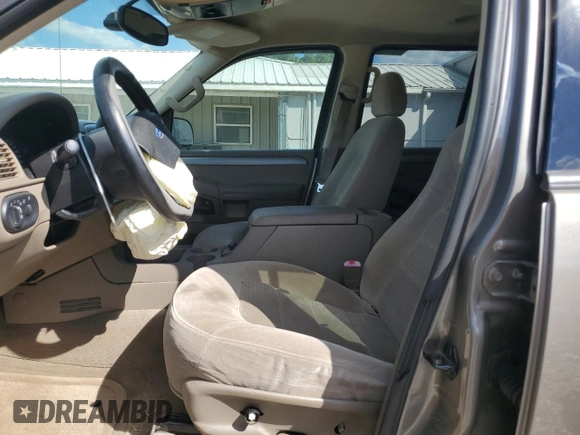 2004 Ford Explorer XLT with VIN 1FMZU73E94UC05497, listed as a Copart auction lot 73175304 with 175,933 mi miles and Clean Title. Bid and sale history available at DreamBid. Image 7.