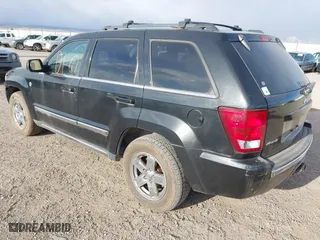 2005 Jeep Grand Cherokee Limited with VIN 1J4HR58235C527509, listed as a IAAI auction lot 41786018 with 240,779 mi miles. Bid and sale history available at carsss.com. Image 3.