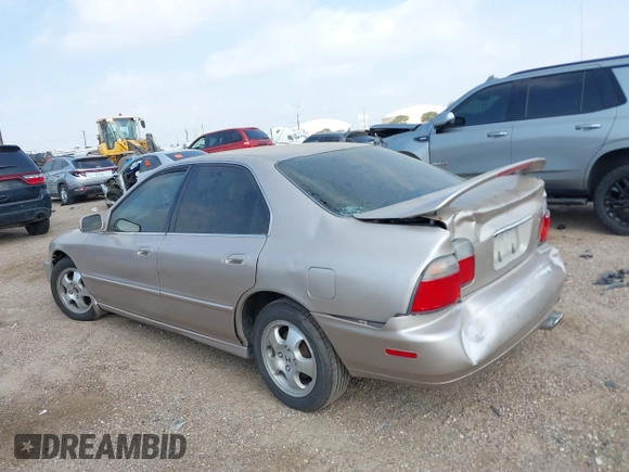 1997 Honda Accord Special Edition with VIN 1HGCD5609VA053062, listed as a IAAI auction lot 41956666 with 217,186 mi miles and . Bid and sale history available at carsss.com. Image 14.