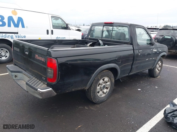 2000 Nissan Frontier 2WD XE with VIN 1N6DD21S5YC399416, listed as a IAAI auction lot 41573002 with 158,198 mi miles. Bid and sale history available at carsss.com. Image 4.