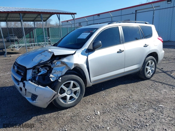 2010 Toyota RAV4 with VIN JTMBK4DV4A5093125, listed as a IAAI auction lot 41607811 with 200,833 mi miles. Bid and sale history available at carsss.com. Image 18.