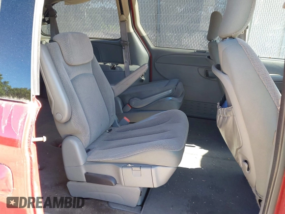 2006 Chrysler Town & Country Touring with VIN 2A4GP54L26R851303, listed as a IAAI auction lot 39570590 with 150,498 mi miles and . Bid and sale history available at DreamBid. Image 8.