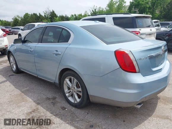 2009 Lincoln MKS z VIN 1LNHM94R89G600463, wystawiony jako IAAI lot #42138845 z przebiegiem Nie podano mil oraz . Historia ofert i sprzedaży dostępna na DreamBid. Obrazek 3.