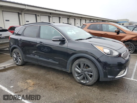2017 Kia Niro Touring Launch Edition with VIN KNDCC3LC1H5050335, listed as a Copart auction lot 43888174 with 204,011 mi miles and Clean Title. Bid and sale history available at carsss.com. Image 4.