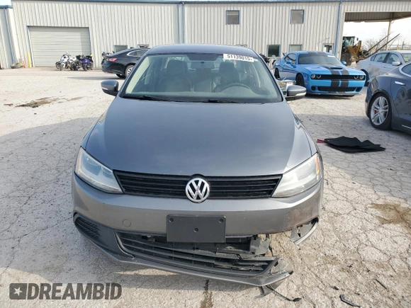 2011 Volkswagen Jetta SE z VIN 3VWDZ7AJ8BM369256, wystawiony jako Copart lot #51139015 z przebiegiem 250 634 mil mil oraz Szkoda całkowita • Salvage title. Historia ofert i sprzedaży dostępna na DreamBid. Obrazek 5.
