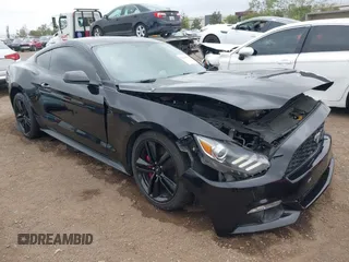 2015 Ford Mustang EcoBoost z VIN 1FA6P8TH6F5370313, wystawiony jako IAAI lot #42206594 z przebiegiem 76 769 mil mil oraz . Historia ofert i sprzedaży dostępna na DreamBid. Obrazek 1.