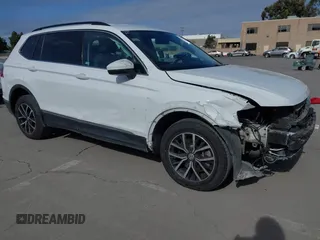 2021 Volkswagen Tiguan SE z VIN 3VV3B7AX5MM033611, wystawiony jako IAAI lot #41714669 z przebiegiem Nie podano mil oraz . Historia ofert i sprzedaży dostępna na DreamBid. Obrazek 1.