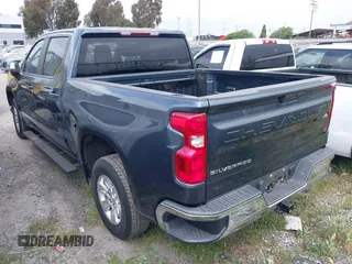 2020 Chevrolet Silverado 1500 LT with VIN 3GCPWCEK0LG313736, listed as a IAAI auction lot 41895111 with 36,636 mi miles. Bid and sale history available at carsss.com. Image 3.