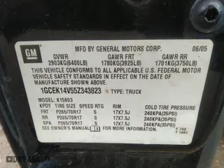 2005 Chevrolet Silverado 1500 LS with VIN 1GCEK14V55Z343823, listed as a IAAI auction lot 37501934 with 214,767 mi miles. Bid and sale history available at carsss.com. Image 9.
